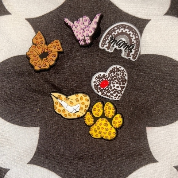 LEOPARD Print Croc Charms - Picture 1 of 1